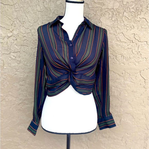 Timing Tops - Striped crop top Blouse women’s size small S